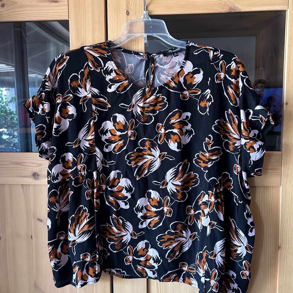 Madewell Floral Black Boxy Top Size Medium Relaxed Fit 100% viscose - Picture 2 of 12